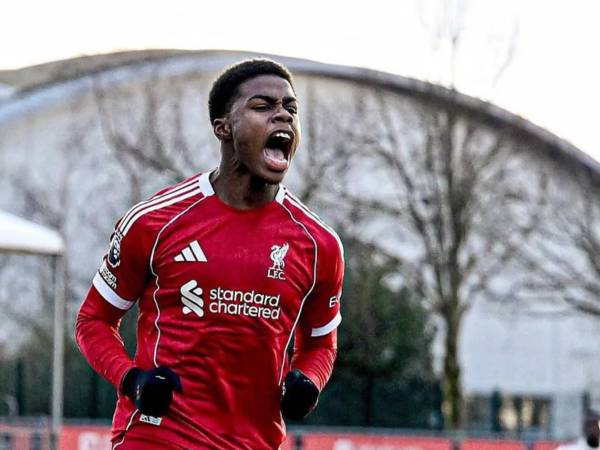 Keyrol Figueroa cuenta con 20 años de edad y es de los prospectos del Liverpool.