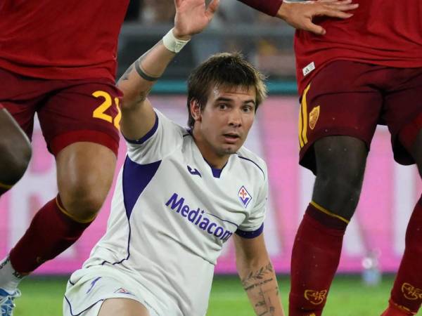 Mastantuono fue titular y la Fiore la pasó mal ante la Roma en la Serie A.