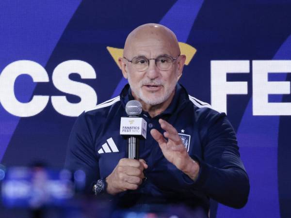 Luis de la Fuente, entrenador de España, habló con los medios durante la rueda de prensa previo a la final del Mundial 2026.