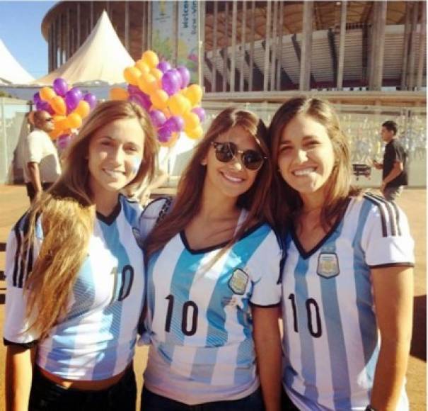 Ellas son Carla y Paula, las bellas hermanas de Antonela Roccuzzo.