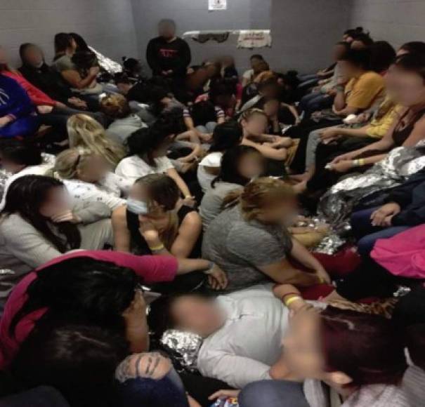 La inspección, que se realizó sin previo aviso el pasado 8 de mayo, dejó al descubierto que en el Centro de Procesamiento de El Paso del Norte, en Texas, la Patrulla Fronteriza mantenía detenidos a 76 migrantes dentro de una celda con capacidad para 12 personas.