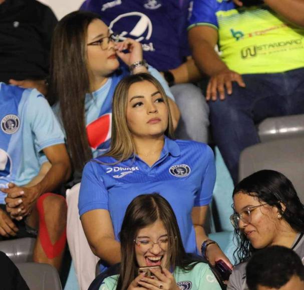 Virginia Varela, esposa de Emilio Izaguirre, director deportivo del Motagua, no se perdió el partido.