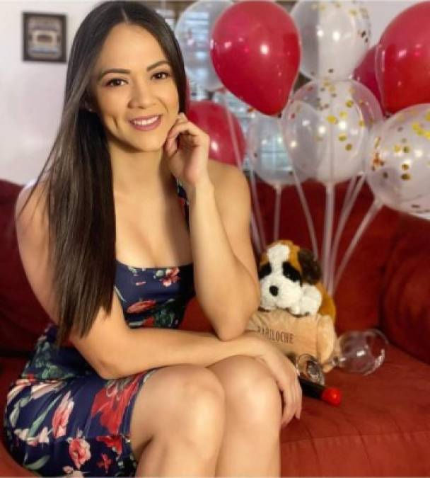 La guapa periodista hondureña está celebrando su cumpleaños número 31.