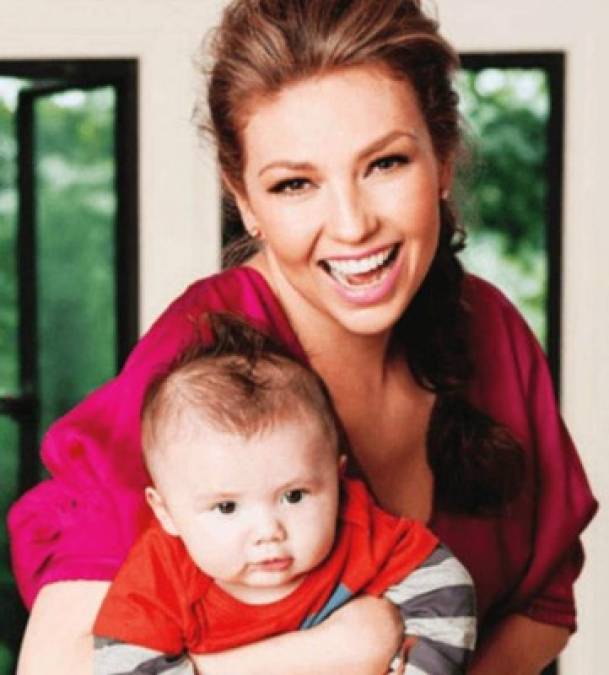 THALÍA ► Tuvo a a su segundo hijo cuando estaba a punto de cumplir 40 años.