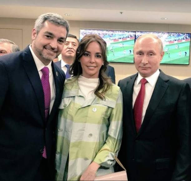 Abdo emprendió una gira diplomática antes de asumir la presidencia, que concluyó con una reunión con el mandatario ruso, Vladimir Putin.