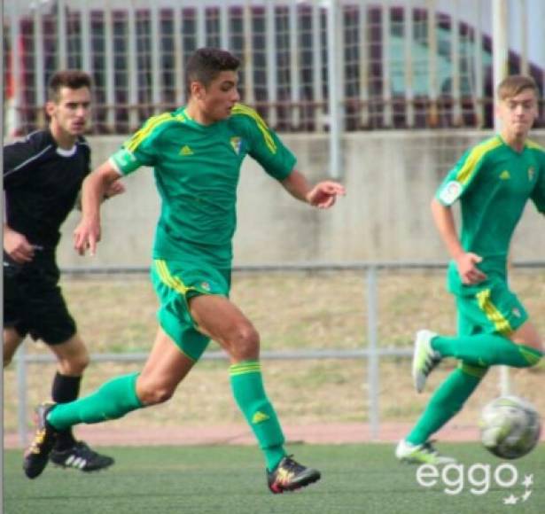 El mercado de invierno no deja de lado a los juveniles que pintan para crakcs. Fran Rivera, centrocampista del Cádiz, hará las maletas para incorporarse a la disciplina del Real Madrid. El conjunto blanco pagará traspaso por el fichaje de un futbolista por el que también se habían interesado Barcelona, Arsenal, Sevilla, Betis y Málaga.