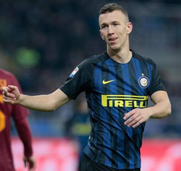 Ivan Perisic es uno de los delanteros más cotizados del mercado y, por ello, el PSG estaría dispuesto a ofrecer 55 millones de euros por el croata, según La Gazzetta dello Sport. El Inter aún no se ha pronunciado sobre el interés parisino.