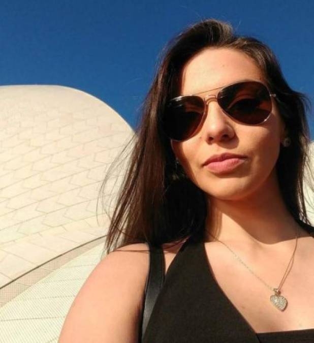 'Gracias a Dios y a mis padres por la educación que me brindaron, pues tuve la oportunidad de aplicar a este hermoso país', puntualizó la señorita Cano al hablar sobre la beca que le salió en Australia.