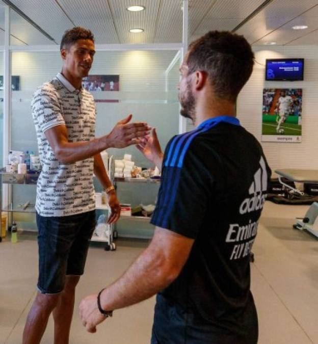 Raphael Varane se despidió de cada miembro del Real Madrid, club que ha sido su casa durante 10 temporadas.