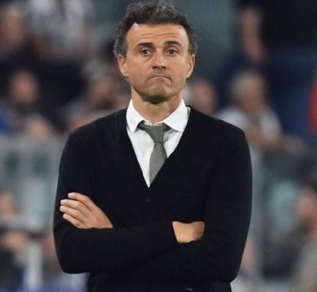 Luis Enrique: Según una exclusiva del tabloide británico Daily Star, el técnico asturiano tiene una propuesta firme del Chelsea que estaría bloqueando en espera de una llamada del Arsenal.