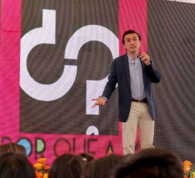 Pero el actor mexicano encontró pasión en una área totalmente diferente a la suya, la de ser actor. José Miguel Pérez decidió impartir sus propias conferencias motivacionales.