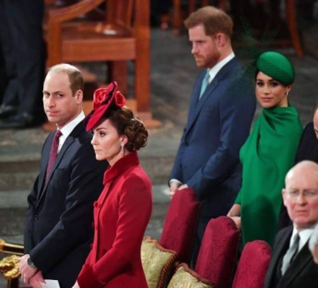 La pareja hizo su última aparición pública el pasado 09 de marzo en el servicio de la Commonwealth, donde se unieron al resto de la Familia Real. <a href='https://www.laprensa.hn/fotogalerias/sociales/1362856-411/fotos-amargo-reencuentro-de-harry-y-meghan-markle-con-william-y' style='color:red;text-decoration:underline' target='_blank'> Fotos del amargo reencuentro de Harry y Meghan Markle con William y Kate Middleton en su despedida antes del Megxit</a>