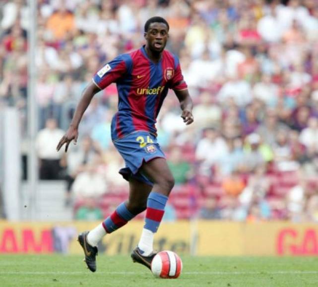 Yaya Touré - Estuvo tres años en el Barcelona, de 2007 a 2010, en los que ganó seite títulos y se marchó al Manchester City.