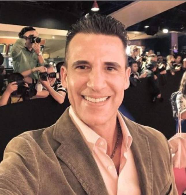 Aravena contó sin rodeos mediante un posteo en su Instagram, que ha estado alejado de las telenovelas ya que un alto ejecutivo de una televisora ha boicoteado su carrera.