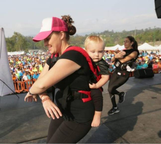 La jornada, la cual es la número 40 desde que la misma iniciara el 12 de abril del año 2015, se efectuó en el Campo de Parada Marte de Tegucigalpa.