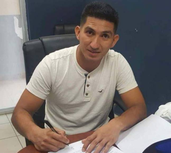Irvin Reyna: El mediocampista de contención se ha convertido en nuevo fichaje del Honduras Progreso. Su último club fue Motagua.