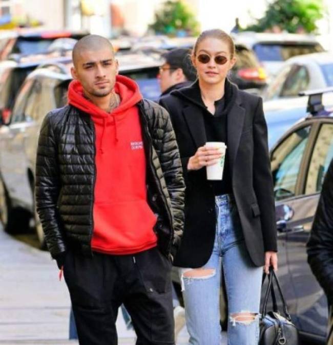 En marzo, Zayn Malik confirmó su separación de la modelo Gigi Hadid. Aunque no está seguro si retomaron su relación ya que han sido vistos juntos en plan romántico en varios ocasiones después de su ruptura.<br/><br/>Malik, de 25 años, y Gigi, de 22, iniciaron su relación en 2015. El año siguiente acudieron juntos a la gala del Museo Metropolitano de Arte en Nueva York.