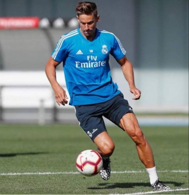 El destino de Marcos Llorente está en la Primer League, según publica Daily Mail. El centrocampista o entra en los plantes de Zinedine Zidane para la próxima temporada y saldrá cedido. Manchester United y el Arsenal interesados en hacerse con sus servicios.