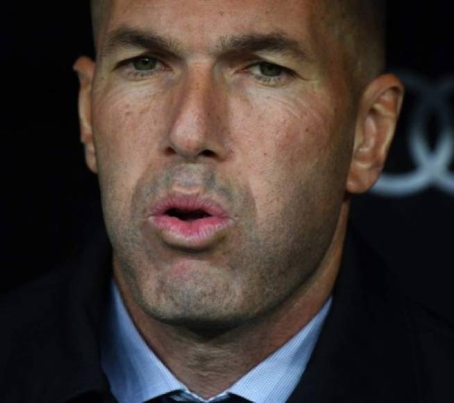 Zidane se mostró preocupado en varios tramos del partido y tras los goles de Casemiro así fue captado.