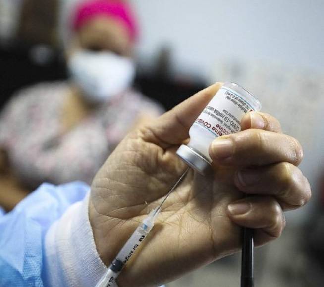La jornada de vacunación que comenzará mañana está dividida por regiones sanitarias metropolitanas: Distrito Central, San Pedro Sula, Choluteca y Copán.