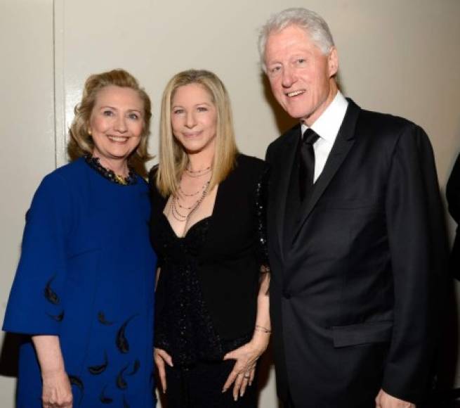 En la lista de las ex amantes de Bill Clinton, el periodista Daniel Halper, también afirma que se encuentra la actriz Barbra Streisand, una de sus mayores contribuyentes para su campaña política.