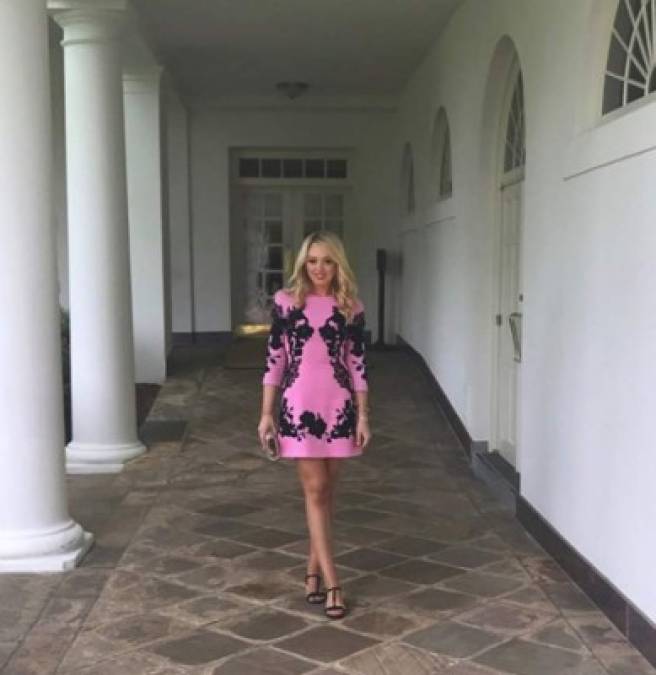En su cuenta de Instagram, donde tiene casi un millón de seguidores, Tiffany ha compartido pocas postales de sus visitas a la Casa Blanca.
