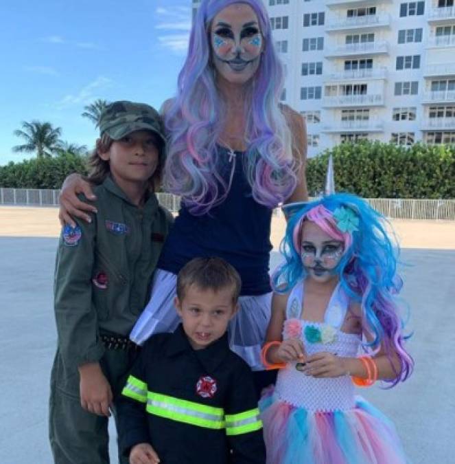 Hace tres días Natalia reveló en su Instagram cómo pasó el día de Halloween al lado de sus hijos, que por lo visto ya están muy grandes.