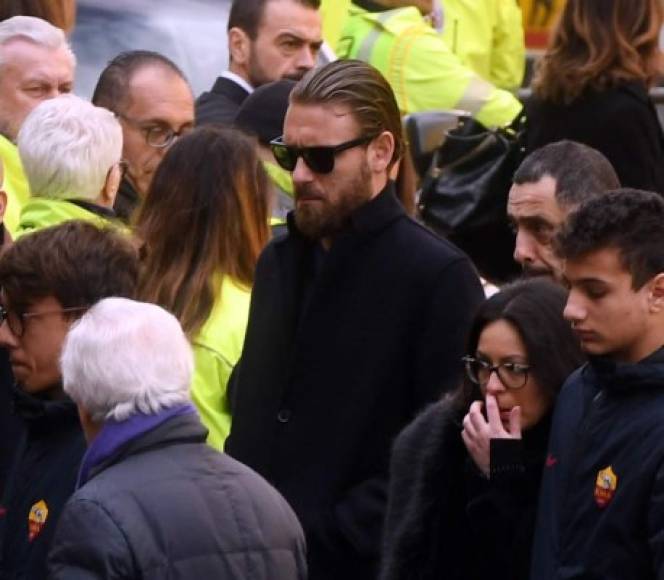 Daniele De Rossi fue otro de los presentes en el funeral.