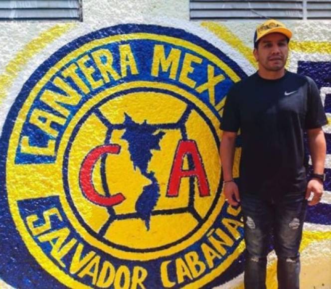 A nueve años de la tragedia, el paraguayo Salvador Cabañas regresó a jugar una vez más con las Águilas del América para disputar un partido de leyendas contra el conjunto de Pumas, después de que estuviera cautivo en su hogar desempeñando muchas labores ajenas al futbol.