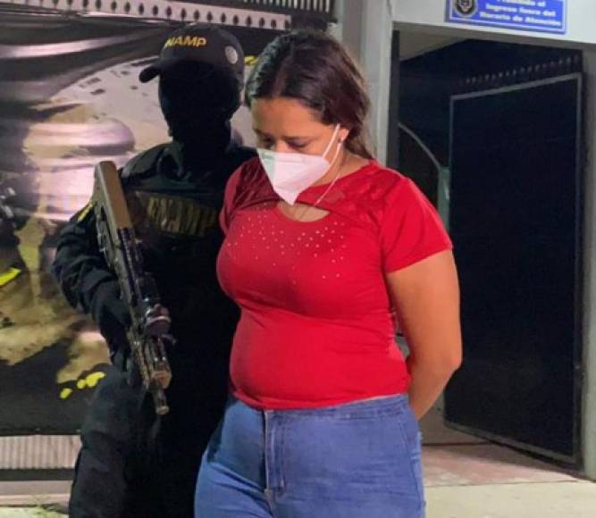 Wendy Kristine López Hernández (19) supuestamente miembro de la banda criminal 'La Rumba' que extorsionaba a comerciantes de Choloma, Cortés.