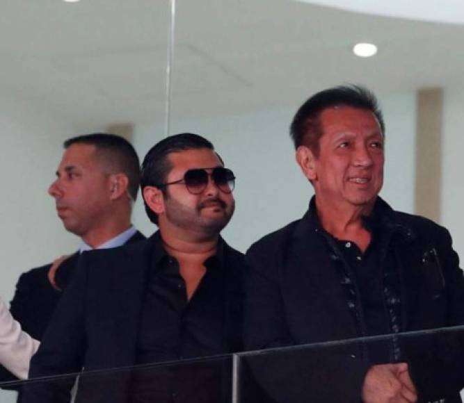 El Príncipe de Johor podría convertirse en el hombre fuerte del Valencia durante los próximos días, relevando al criticado Peter Lim en la gestión y organización del club che después de un año para olvidar.<br/><br/>