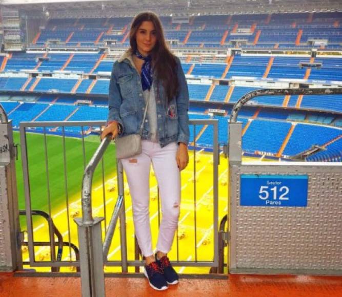 La joven de 21 años de edad y oriunda de Choluteca, llegó a España por sus estudios y está a unos días de graduarse de Publicidad y Relaciones Públicas.