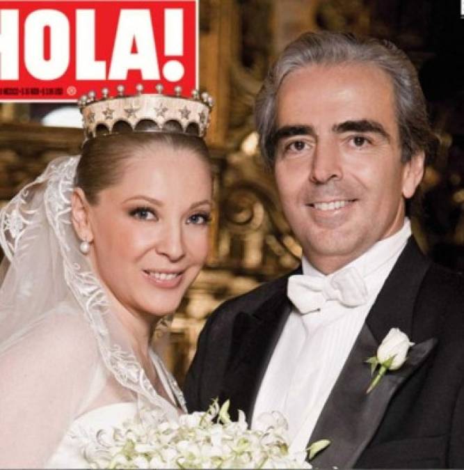 Dos años después regresó a México y se unió a las filas de TV Azteca, la empresa rival de Televisa. <br/><br/>Poco antes de su llegada a la televisora contrajo matrimonio con el empresario Lorenzo Lazo, la pareja nunca pudo tener hijos, la actriz perdió un embarazo de cinco meses poco antes de celebrar su boda con Lorenzo.