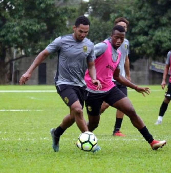 Danilo Tobías está metido en tremendo lío. El mediocampista firmó su fichaje con el Real España cuando todavía tiene un año de contrato con el Honduras Progreso. El Tribunal Nacional de Arbitraje del Fútbol (TNAF) definirá que pasará con el futuro del jugador.