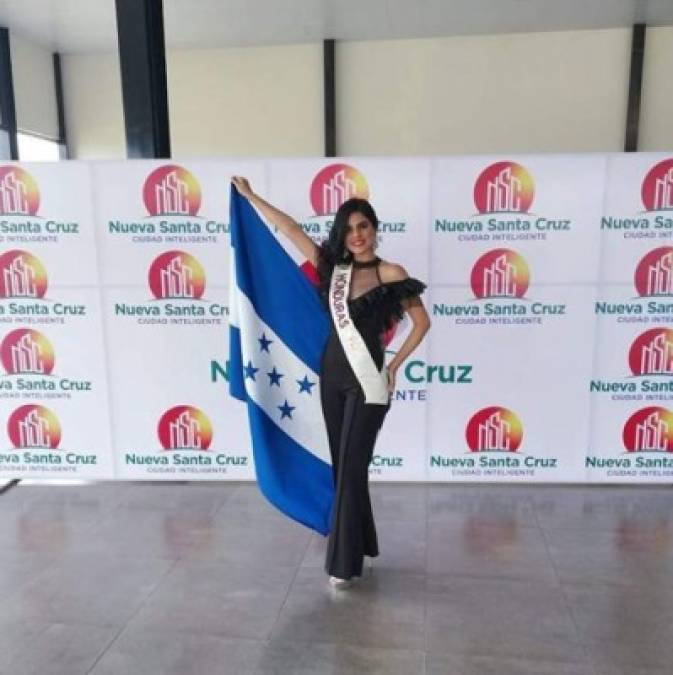 Villafranca llevó la bandera de las cinco estrellas con mucho orgullo y puso el nombre de Honduras en alto.