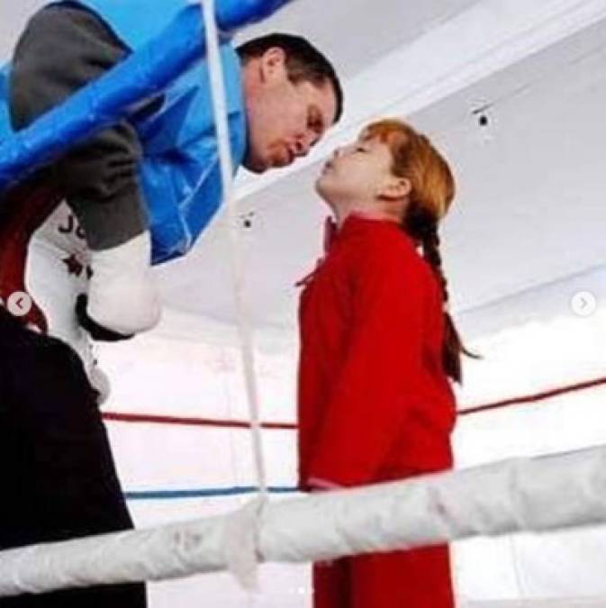 Desde muy pequeña ha prácticado el boxeo junto a su padre.