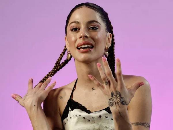 La relación entre Tini Stoessel y su padre, el productor Alejandro Stoessel, atraviesa uno de sus momentos más tensos. Lo que comenzó con un episodio relacionado con el acceso a dinero habría derivado en una auditoría sobre el manejo del patrimonio generado durante más de 15 años de carrera.