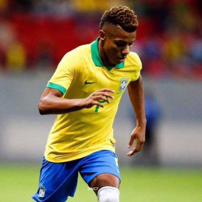 Tite pondrá a David Neres por el costado izquierdo. El jugador del sorpresivo Ajax será el sustituto del lesionado Neymar.