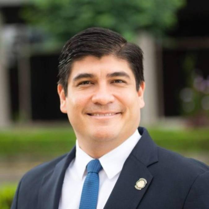 Carlos Alvarado Quesada - Presidente de Costa Rica:<br/><br/>Anual: L2,448,893.00<br/>Mensual: L204,074.42<br/>Semanal: L47,094.10<br/>Diario: L9,418.82<br/><br/>El mandatario costarricense es el segundo mejor pagado de Centroamérica.