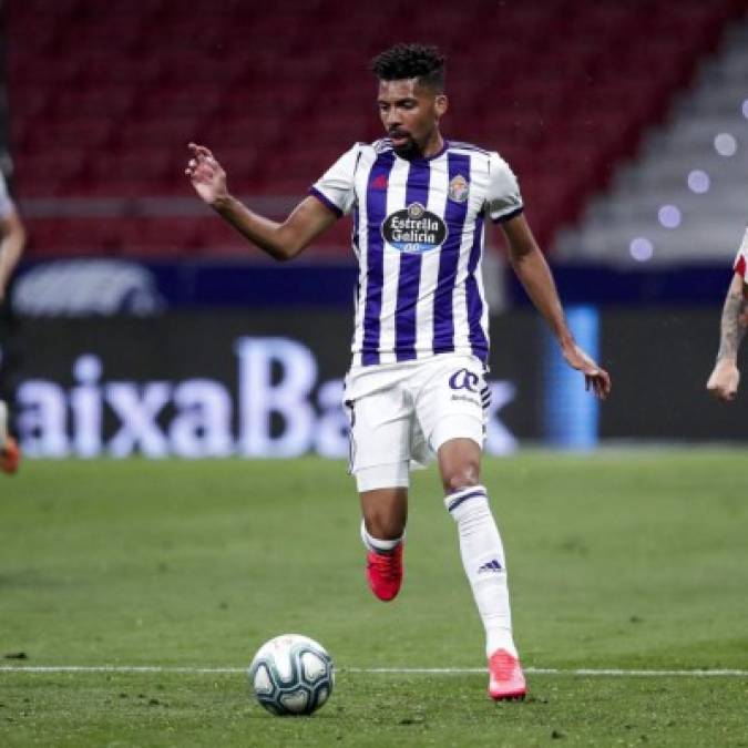 Los técnicos del Barcelona consideran que Matheus Fernandes, que jugó media temporada cedido en el Valladolid, no tiene nivel para jugar equipo azulgrana. Y eso que el club blaugrana pagó siete millones de euros al Palmeiras, más la opción de tres más en variables. El centrocampista ni tan siquiera era titular en el Palmeiras.