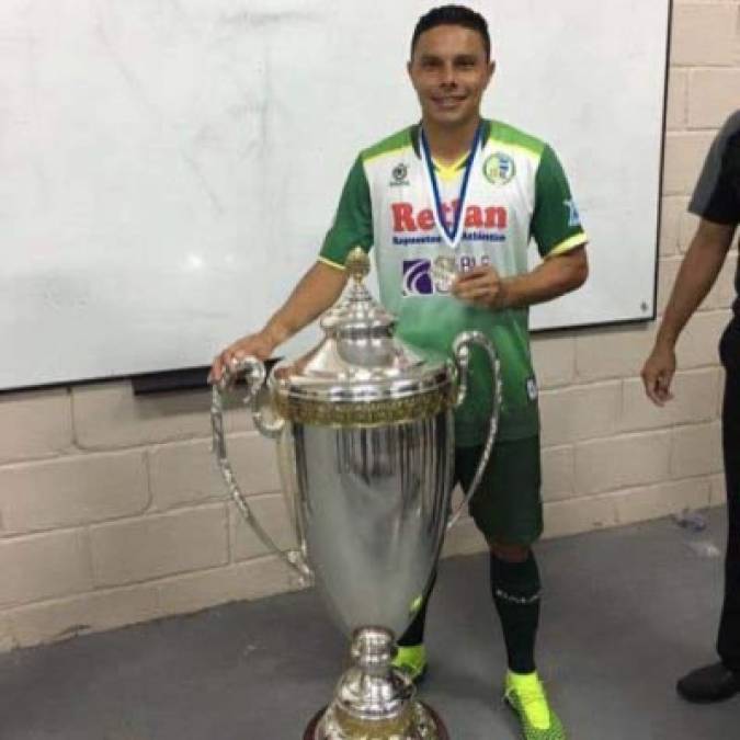 Horacio Parham: El experimentado delantero hondureño está jugando en el Tela FC de la segunda división.