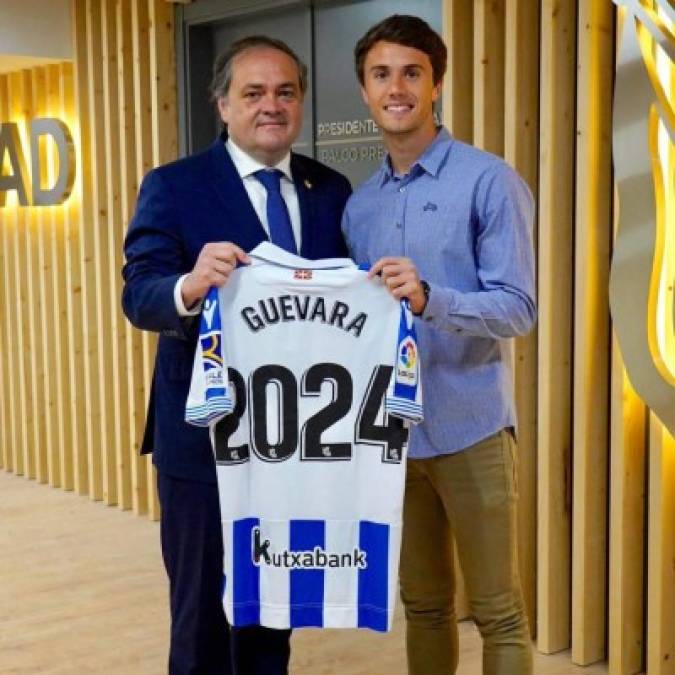 La Real Sociedad anunció en Twitter la renovación del mediocampista español Ander Guevara hasta junio de 2024.