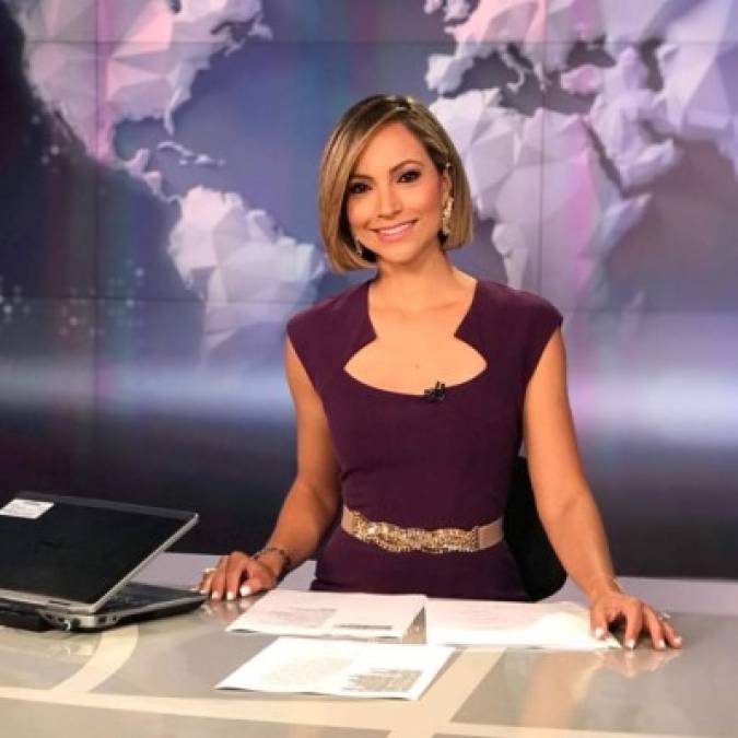 Comenzó unos años después en Texas como reportera y presentadora de un programa nocturno de KTLE-Telemundo.