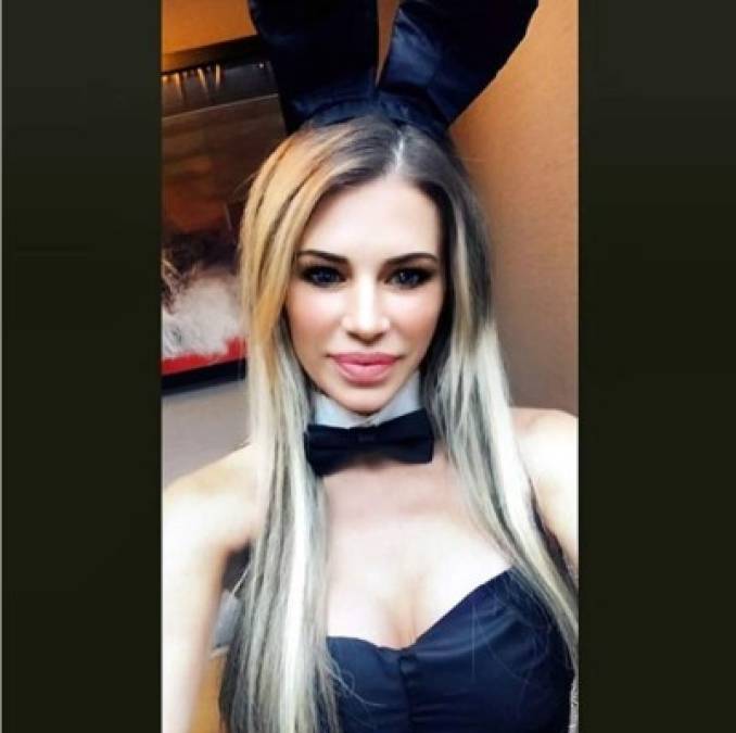 Ashley Massaro también se convirtió en modelo. Apareció en la portada de la revista Playboy.