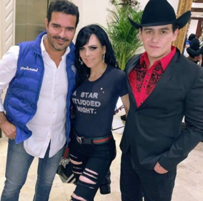 Maribel Guardia ha venido en repetidas ocasiones a Honduras para apoyar la Teleton. <br/><br/>Esta imagen corresponde a su visita en diciembre de 2018, que fue acompañada de su hijo Julián, y Pablo Montero.