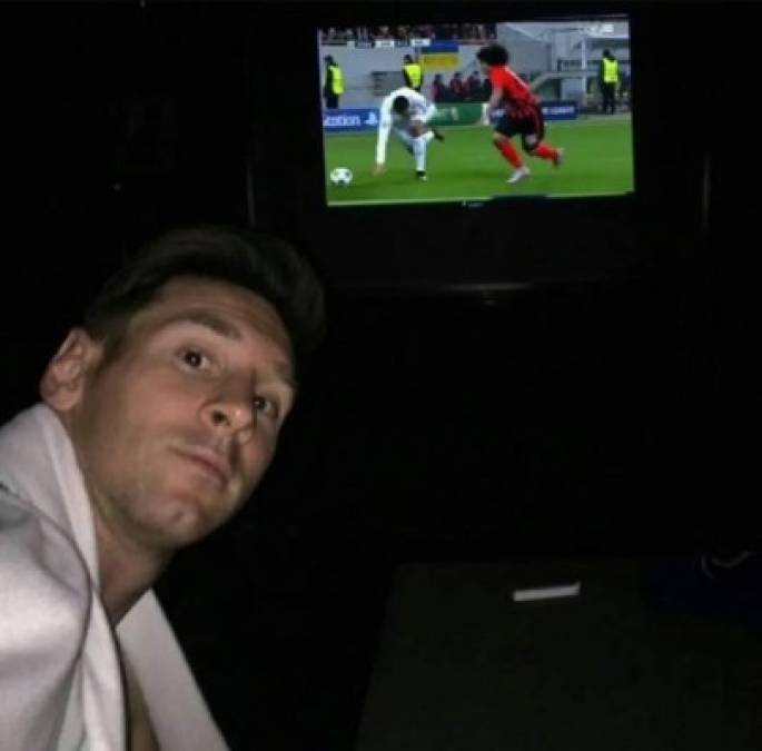 Messi disfrutando con los regates de Cristiano.
