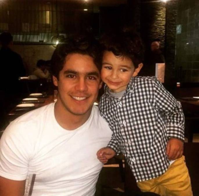 Eduardo Jr tiene su cuenta en Instagram publica pero comparte pocos detalles de su vida.