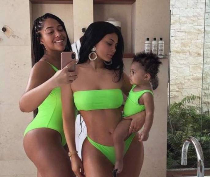La joven está siendo acusada de ser la tercera en discordia en la relación del jugador de la NBA y su pareja Khloé Kardashian, hermana de Kylie Jenner, una de sus amigas más cercanas.