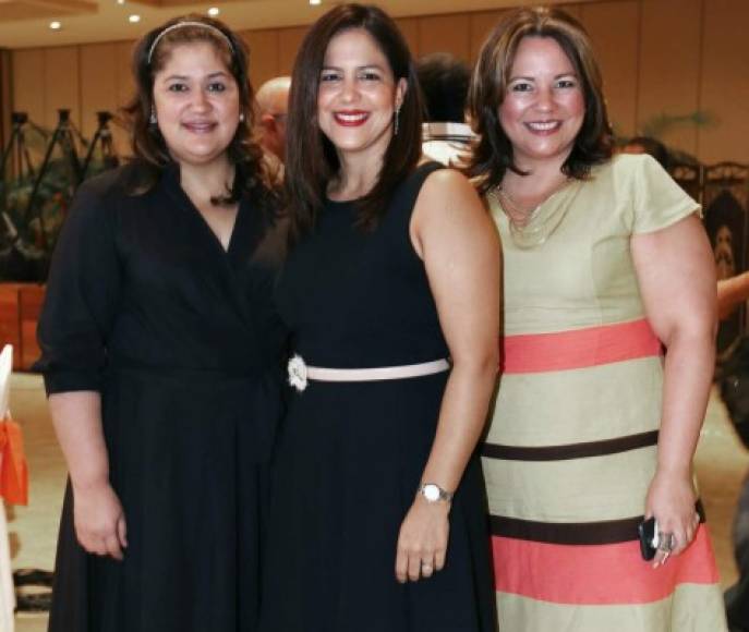 Isabel Sabillón,Doris Peña y ElviaMéndez.