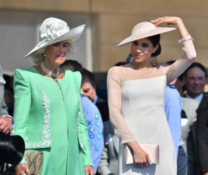 Meghan, duquesa de Sussex, junto a Camilla, Duquesa de Cornualles​.<br/>